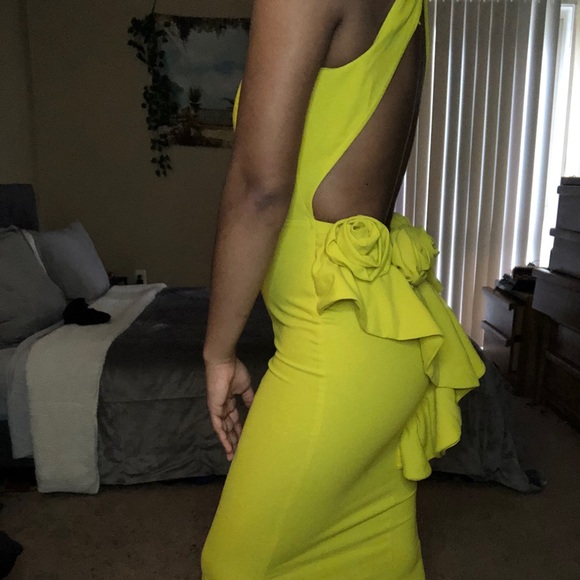 Yellow Dress Long - Picture 6 of 8